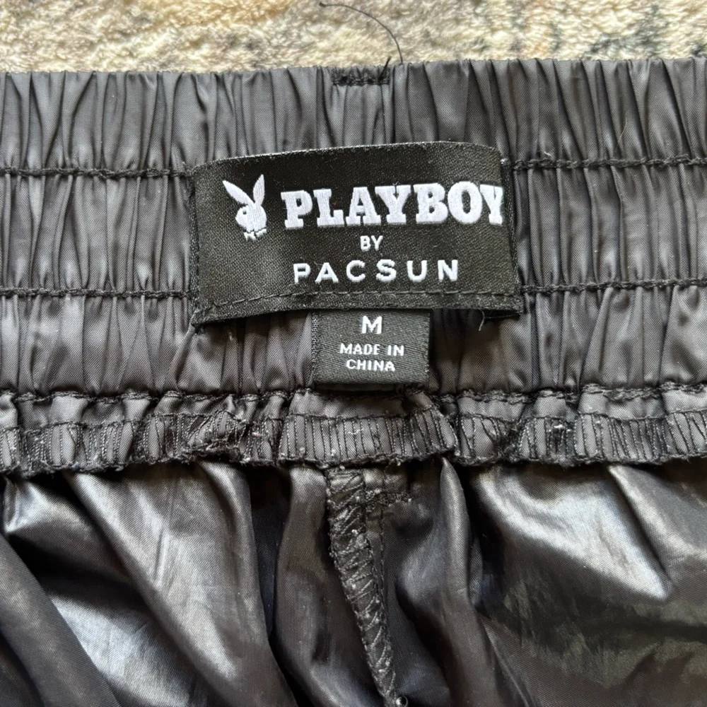 Playboy By PacSun Black Classic Nylon Cargo Pants Women’s Size‎ Medium